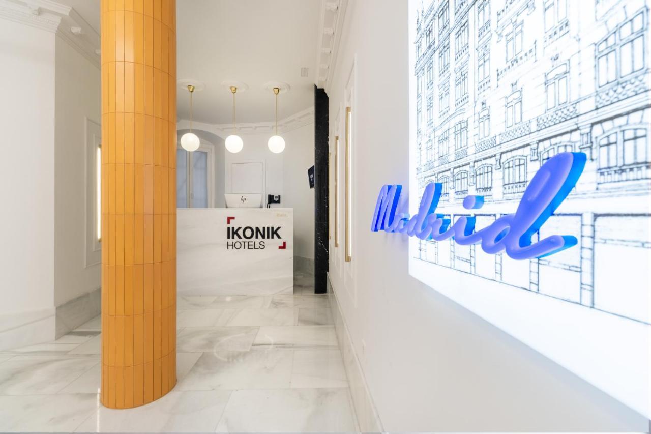 Ikonik Gran Via Hotell Madrid Exteriör bild