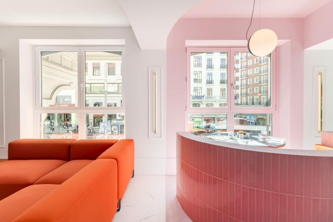 Ikonik Gran Via Hotell Madrid Exteriör bild