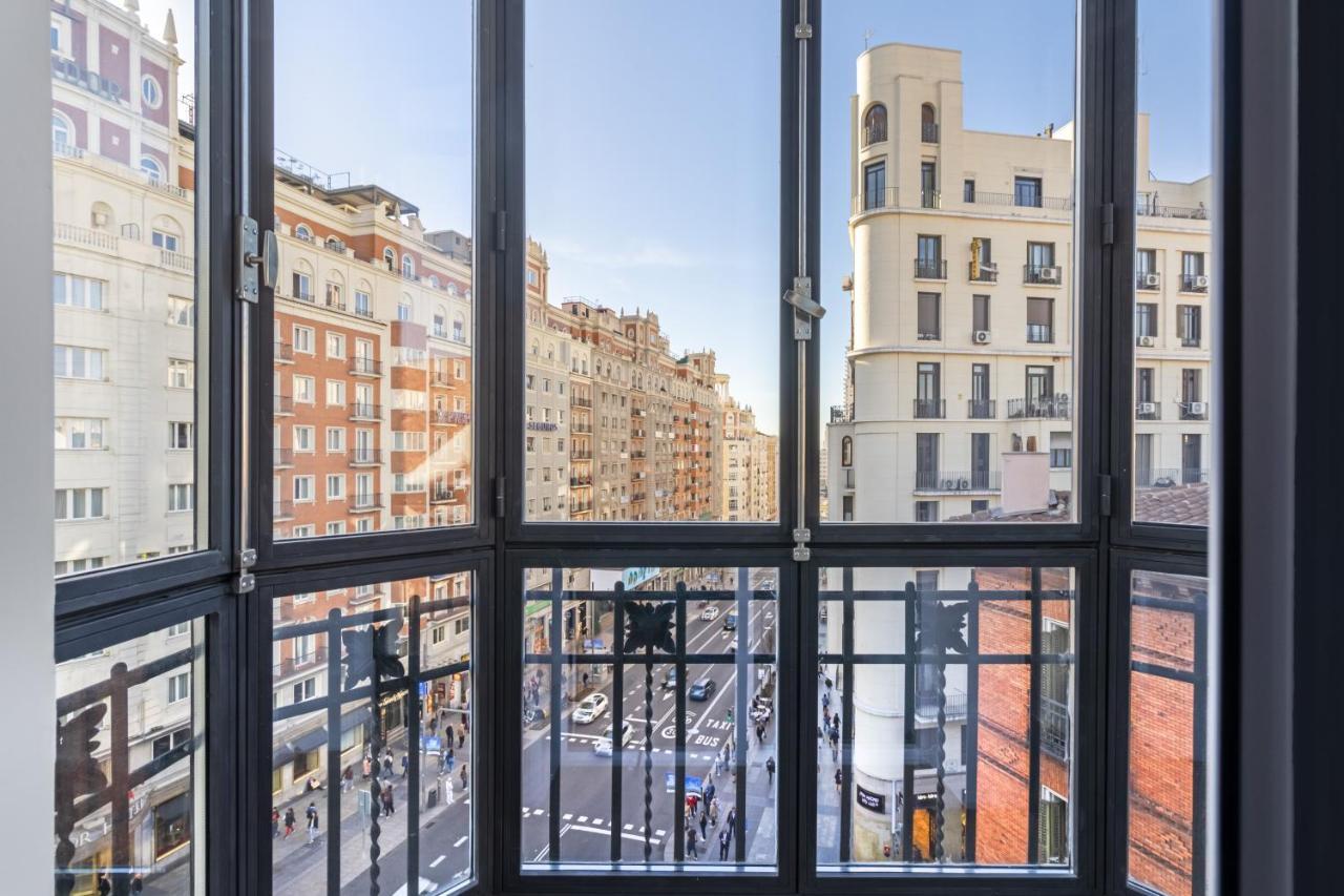 Ikonik Gran Via Hotell Madrid Exteriör bild